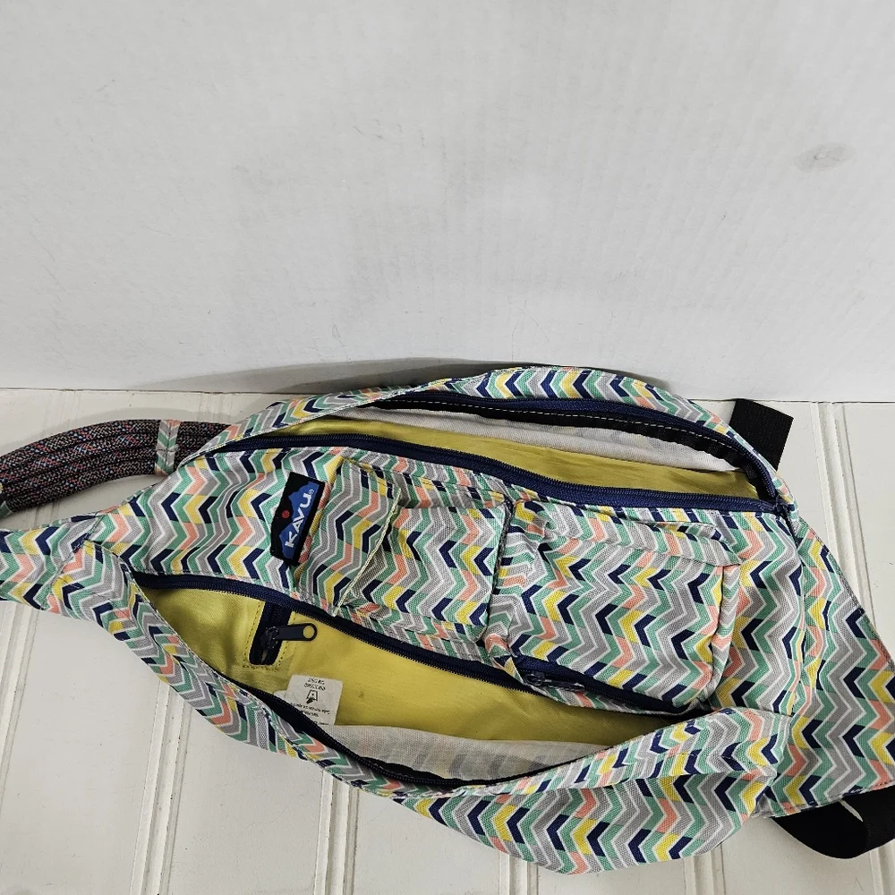 Kavu Bag Womens Multi Sling Shoulder Bag Crossbody Purse Hiking Outdoors